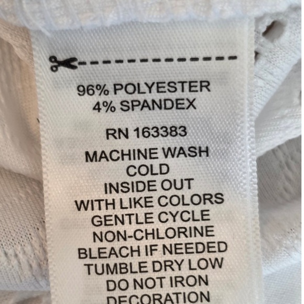 😍 Rio & Rian Polo Top Women 1X White Eyelet Floral V-Neck Short Sleeve New - Picture 6 of 13